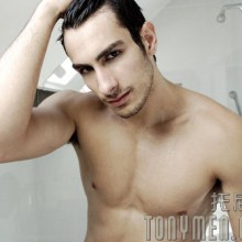 สำหรับพวกชอบแบบมีหนวด เข้มๆ By Chay-ake