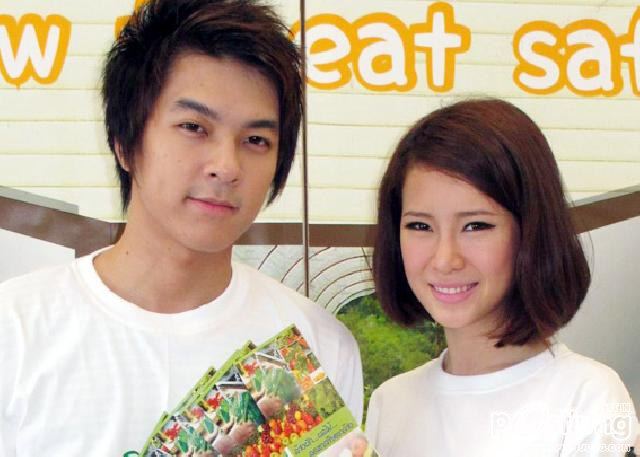 เบลล์ (girly berry) แบงค์ (black vanilla)