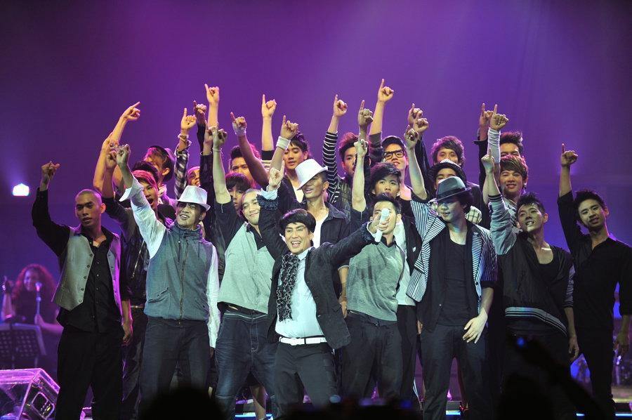 คอนเสิร์ต เบิร์ด อาสาสนุก Encore Plus