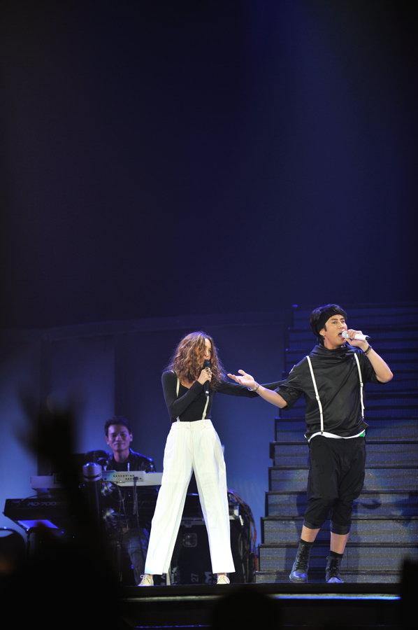 คอนเสิร์ต เบิร์ด อาสาสนุก Encore Plus