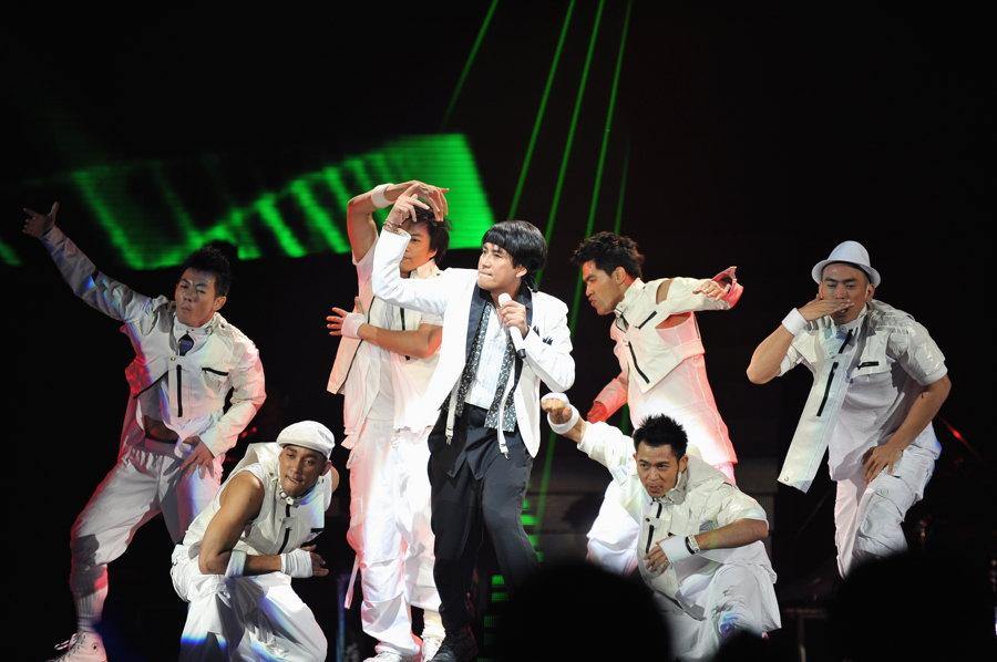 คอนเสิร์ต เบิร์ด อาสาสนุก Encore Plus