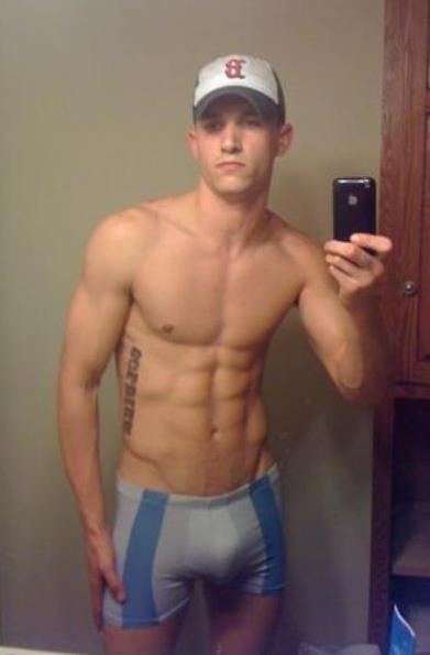 หุ่นนักกีฬา