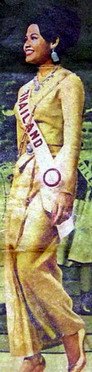 ปี1966 กับชุดไทยบรมพิมาน