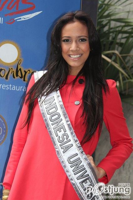 MISS UNIVERSE 2011 : ARRIVAL PICS