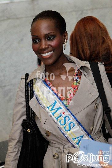MISS UNIVERSE 2011 : ARRIVAL PICS