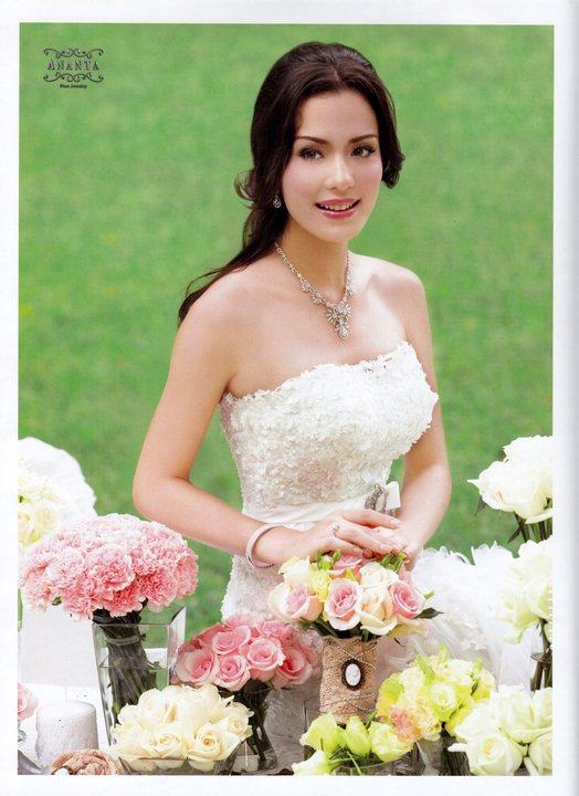 ซูซี่ สุษิรา @ WE vol. 8 no. 88 August 2011