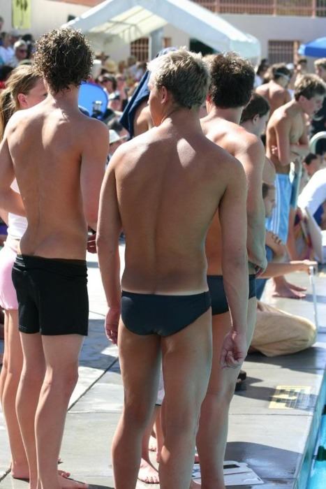 หนุ่มฝรั่งเขาหุ่นดีกันน่าอิจฉาเนอะ