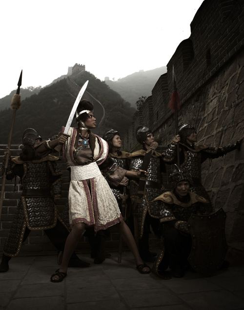 ไฮแฟชั่น นักรบหญิงโบราณ ณ กำแพงเมืองจีน