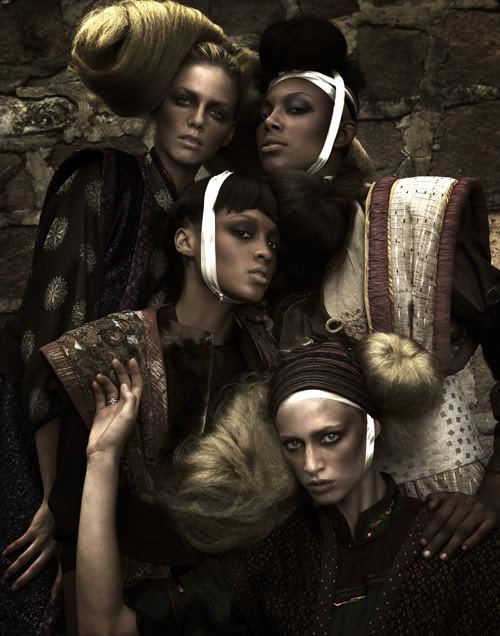 ไฮแฟชั่น นักรบหญิงโบราณ ณ กำแพงเมืองจีน