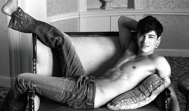 Francisco Lachowski @ Homme essential magazine