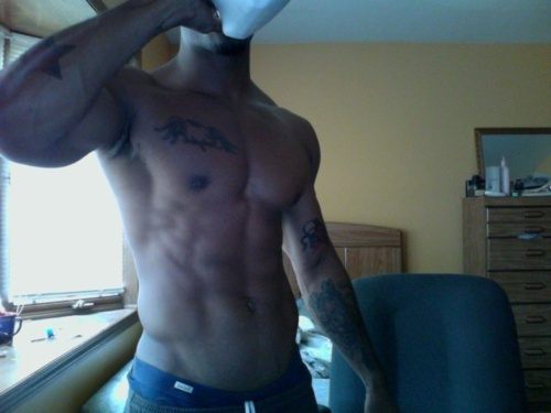 นักกีฬาอาหารชูกำลัง