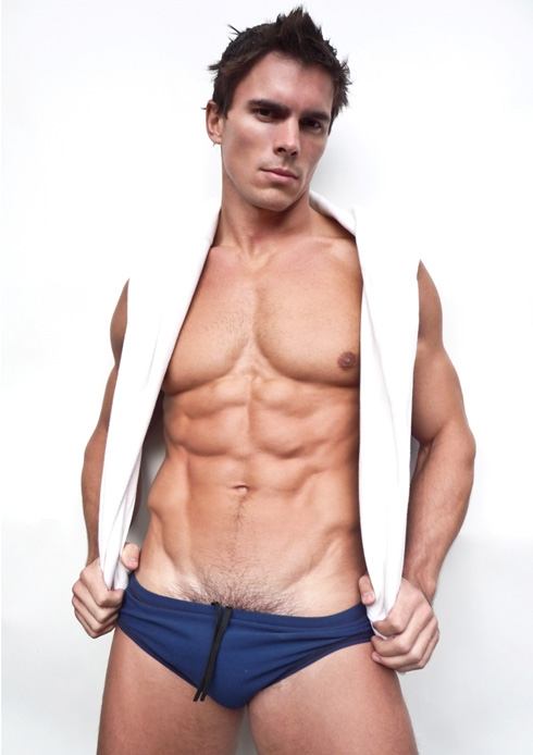 นักกีฬาอาหารชูกำลัง