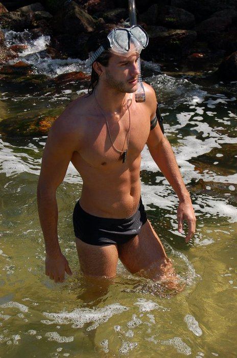 นักกีฬาอาหารชูกำลัง