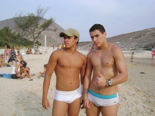 นักกีฬาอาหารชูกำลัง