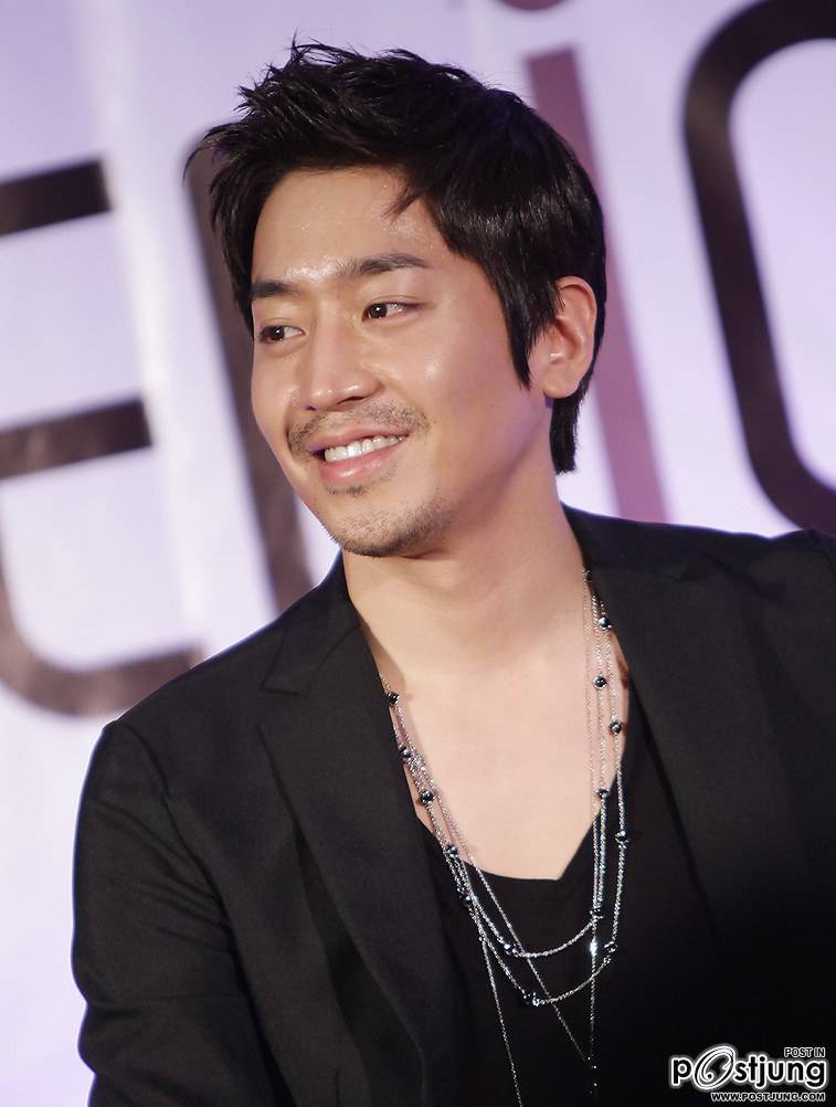 อิริค...วงชินวา หล่อเท่ทะเล้น