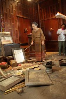 นักแสดง ละคร รอยไหม