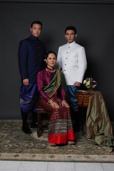 นักแสดง ละคร รอยไหม