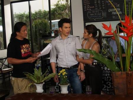 นักแสดง ละคร รอยไหม