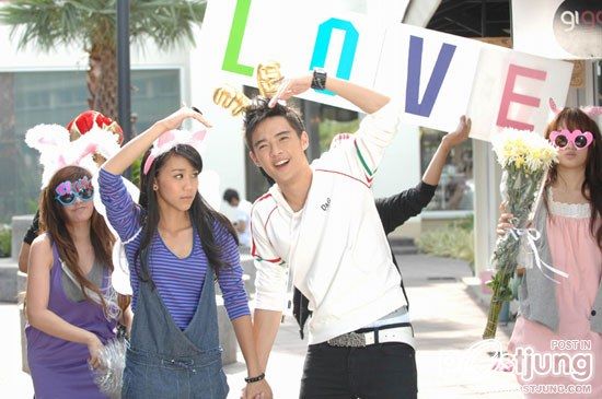 ขนมจีน กุลมาศ ลิมปวุฒิวรานนท์