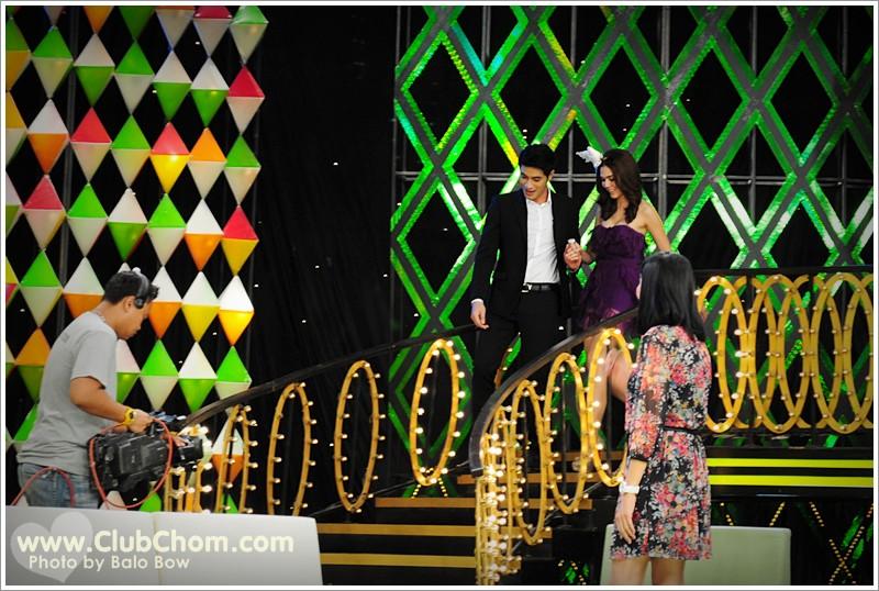 ชมพู่ อารยา ในรายการราตรีสโมสร