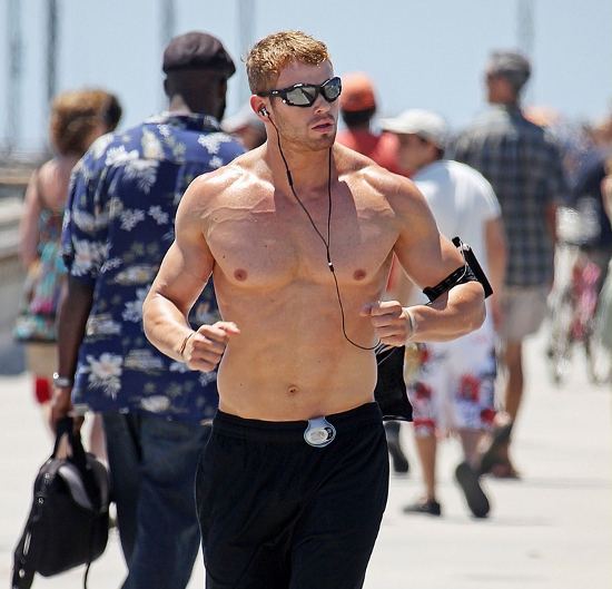 หนุ่มหล่อสำหรับคนตื่นเช้า