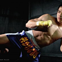 นักมวยหล่อ