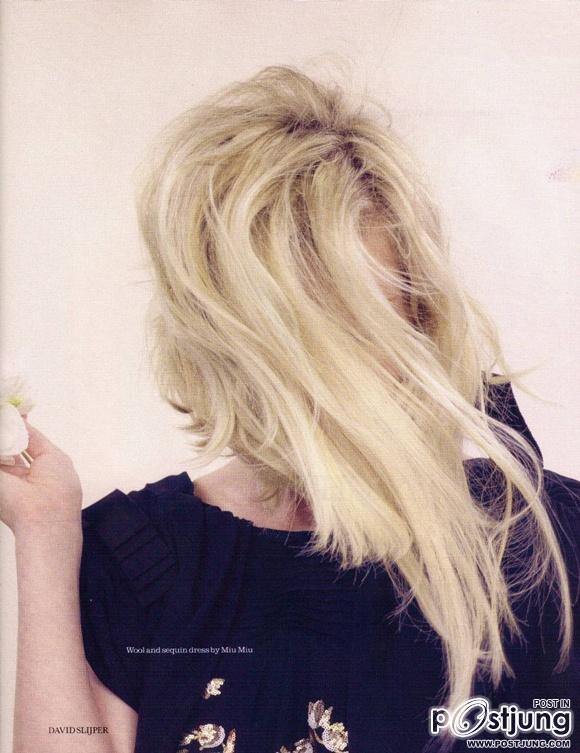 Kirsten Dunst @ Elle UK Magazine September 2011