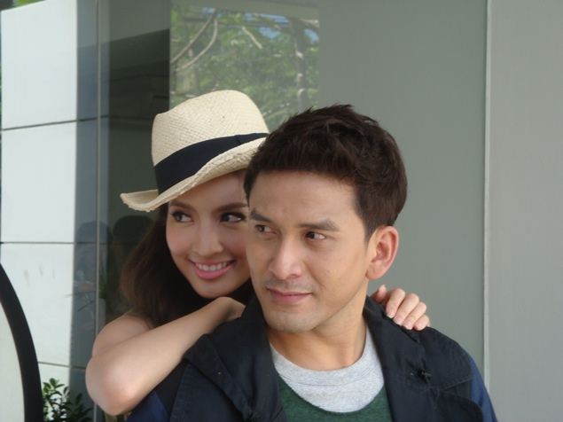 ป๋อ - แอฟ ในงานบวงสรวง "รักประกาศิต ภูชิตย์-นริศรา"