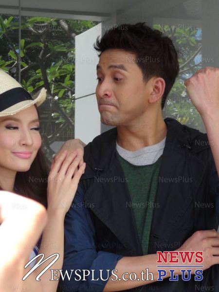 ป๋อ - แอฟ ในงานบวงสรวง "รักประกาศิต ภูชิตย์-นริศรา"