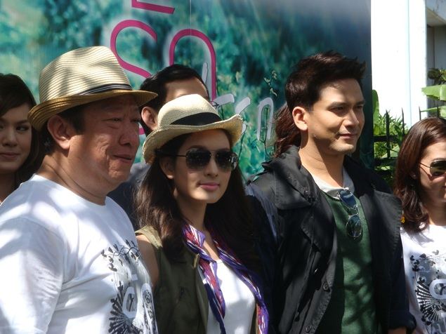 ป๋อ - แอฟ ในงานบวงสรวง "รักประกาศิต ภูชิตย์-นริศรา"