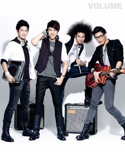 ดาวิเด / ชญาณัตถภัทร์  / ศรุต  / ดนัยภัทร  @ VOLUME vol.7 no.150 July 2011