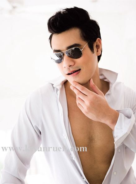 แว่นตากับหนุ่มหล่อ 2