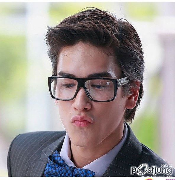 แว่นตากับหนุ่มหล่อ 2