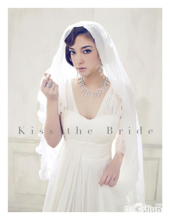 แป้ง อรจิรา @ กุลสตรี no.976 September 2011