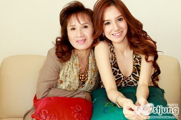 อลิซ ลูกครึ่งไทย&แคนาดา