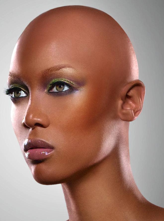 ไฮแฟชั่น บิวตี้ช็อทหัวโล้น และติดคริสตัลจาก สวารอฟสกี้