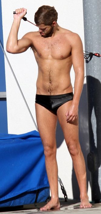 โหย นักกีฬาทางน้ำ