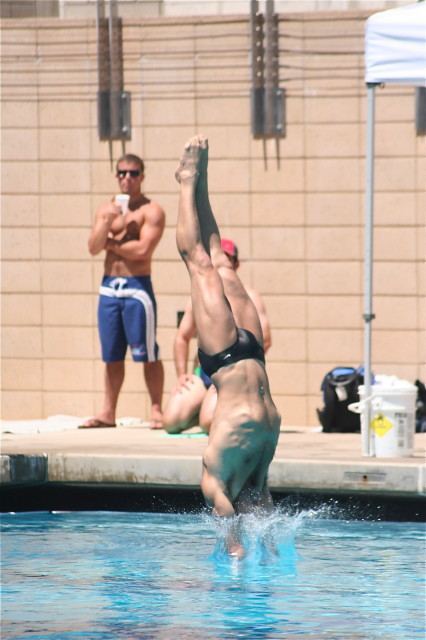 โหย นักกีฬาทางน้ำ