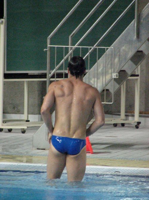 โหย นักกีฬาทางน้ำ