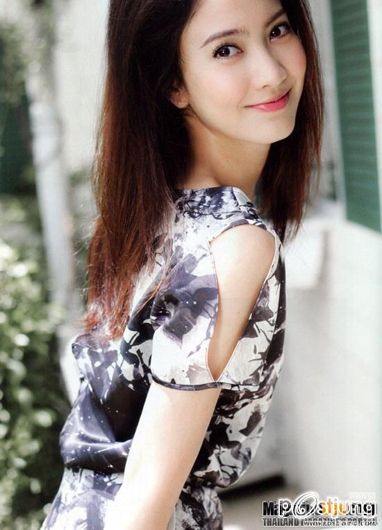 แต้ว-ณฐพร เตมีรักษ์ @ IN vol.7 no.155 August 2011