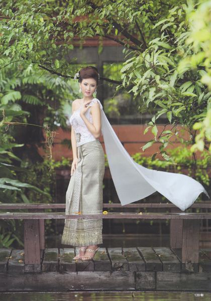 ชุดไทยแต่งงาน สไตล์ชุดไทยประยุกต์