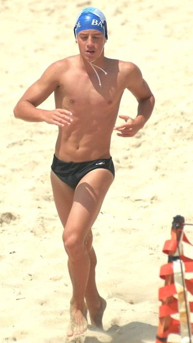 มองหาใครครับ