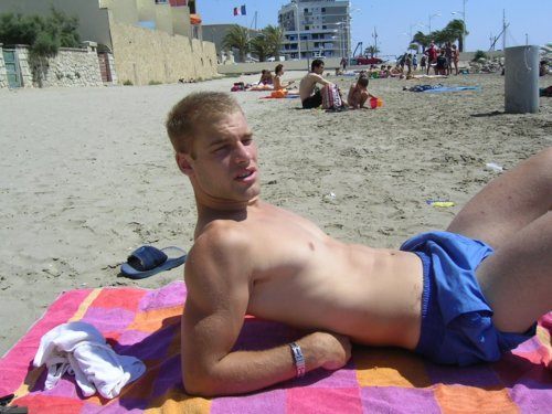 มองหาใครครับ