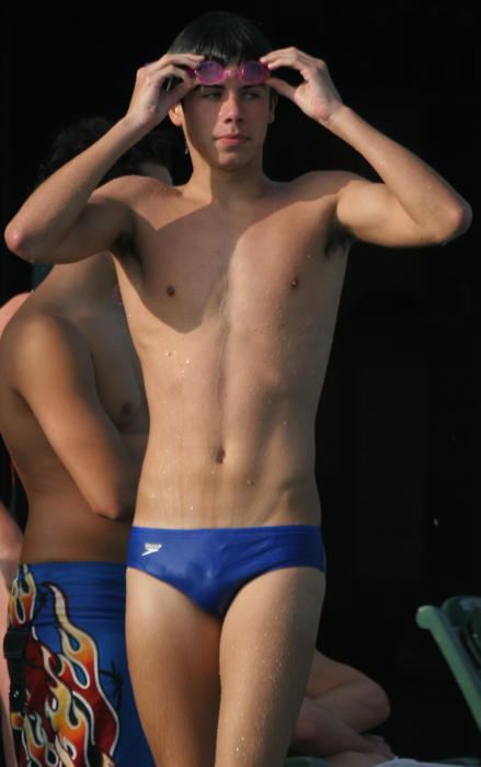 มองหาใครครับ