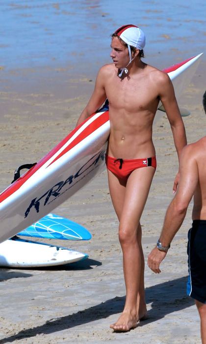 มองหาใครครับ