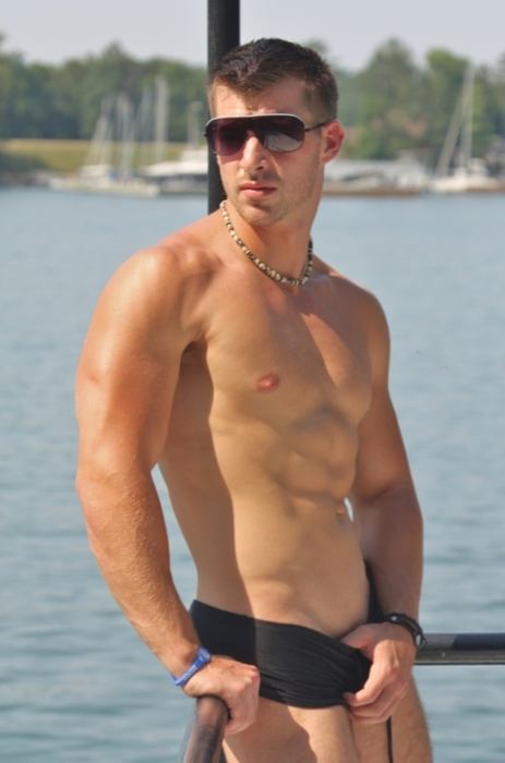 มองหาใครครับ