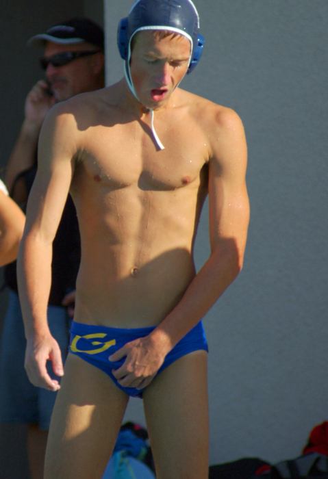 มองหาใครครับ