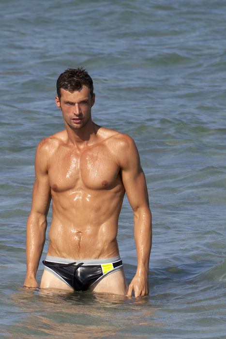 ถูกใจคนไหน