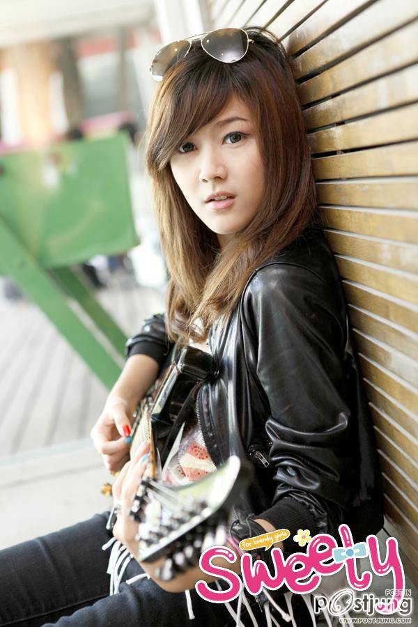 แนท ณัฐชา..สาวหวานหัวใจร็อค @ SWEETY vol.1 no.10 September 2011