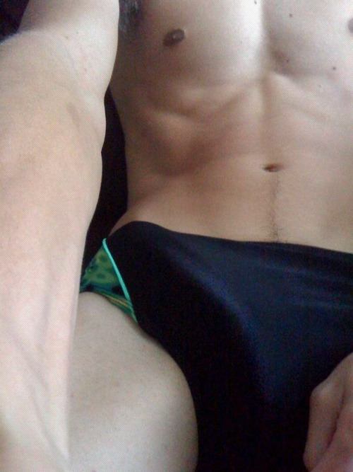 หนุ่มนักกีฬาสุดเซ็กซี่